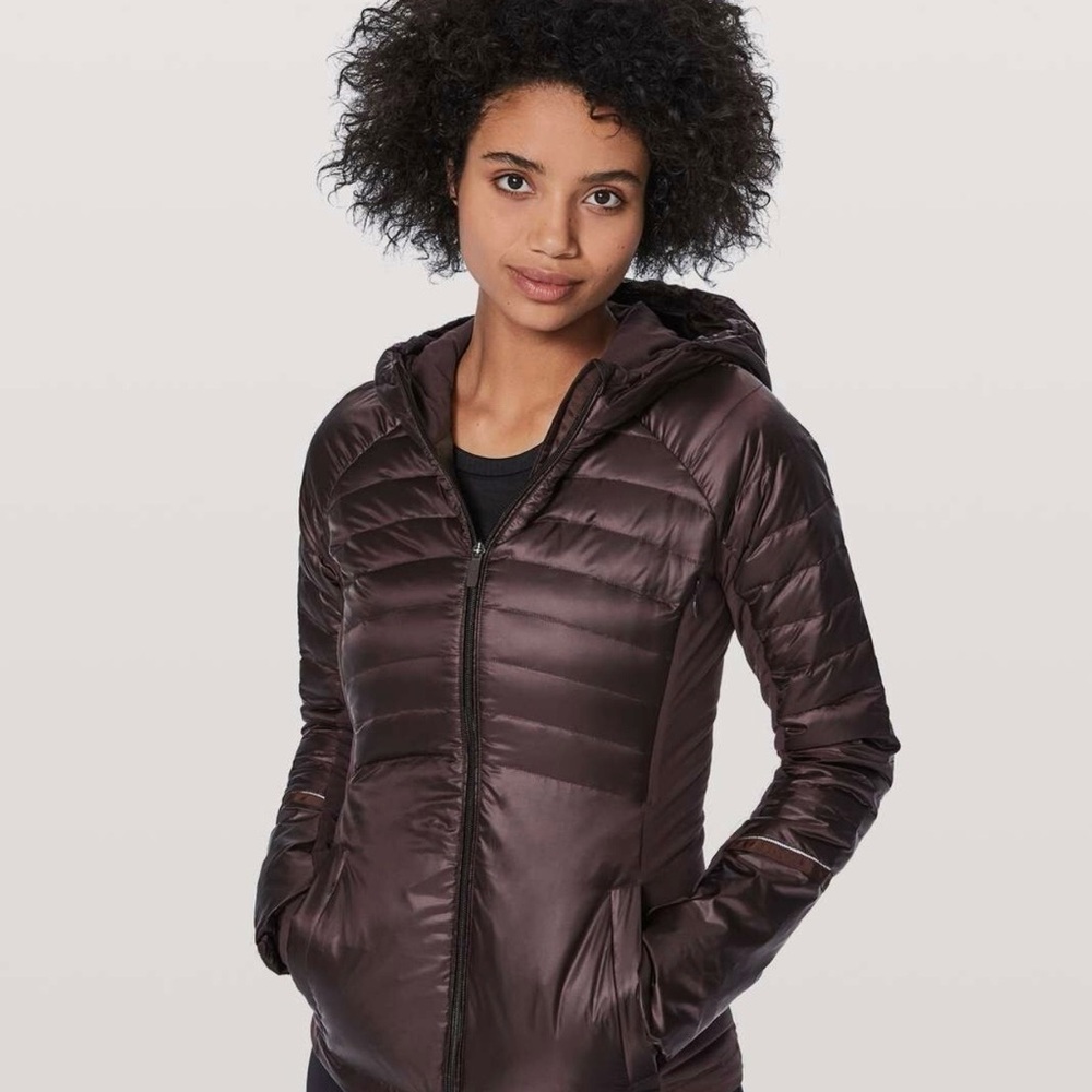 Lululemon Down For A Run Jacket – Black Cherry - size 2 - EUC